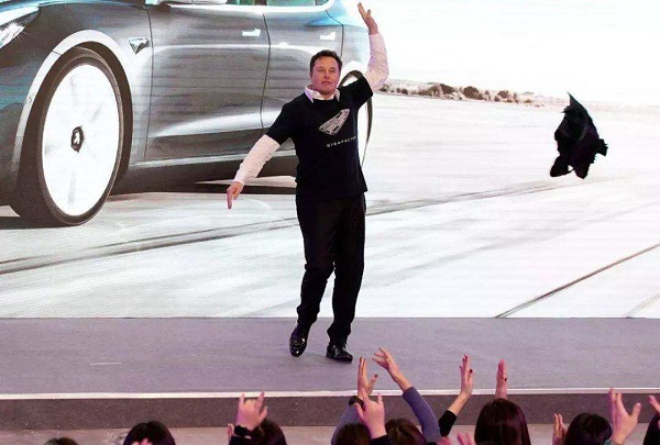特斯拉，電池，特斯拉,新能源汽車(chē)